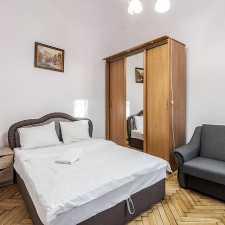 Striltsiv Apartment Lviv Eksteriør billede