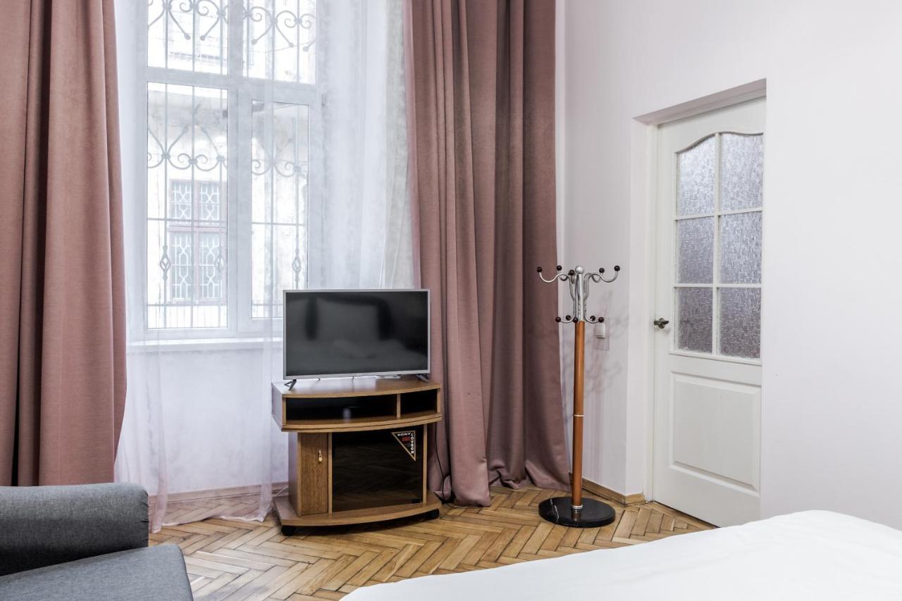 Striltsiv Apartment Lviv Eksteriør billede